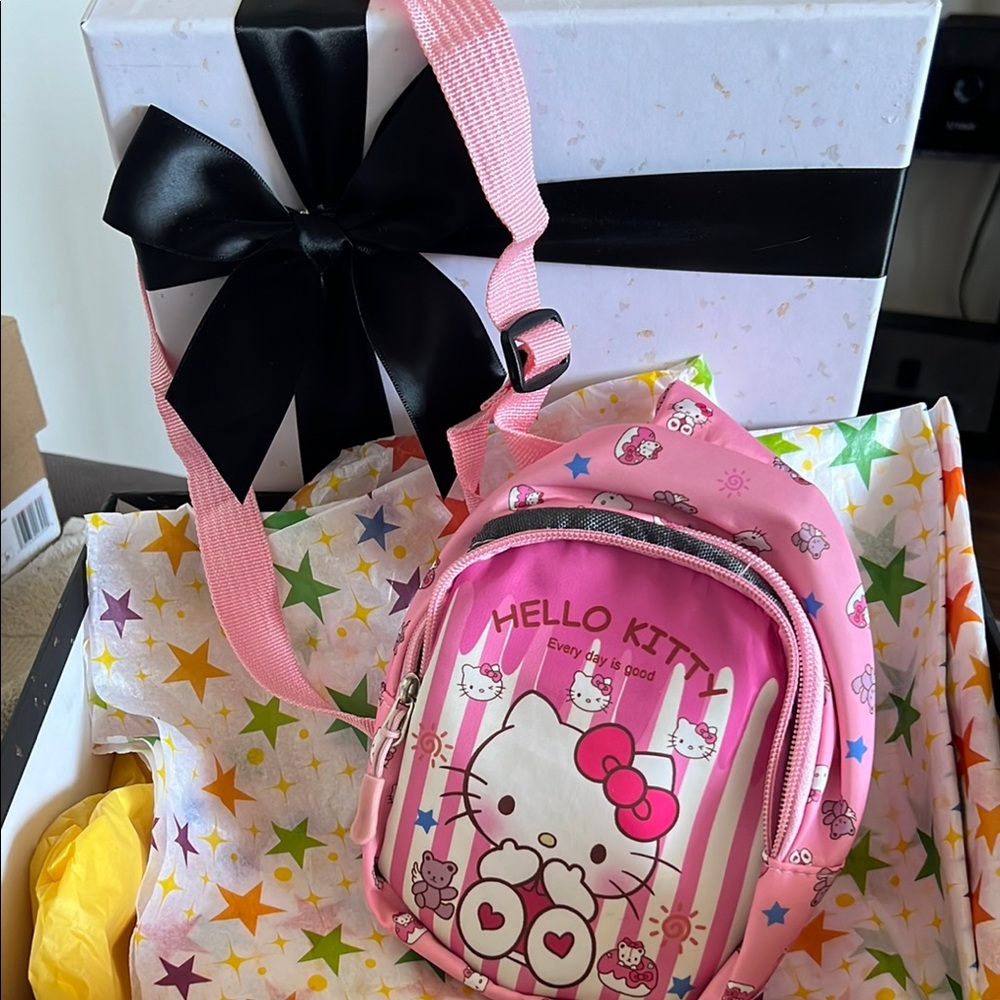 Hello Kitty Pink Kids Backpack - Picture 5 of 6